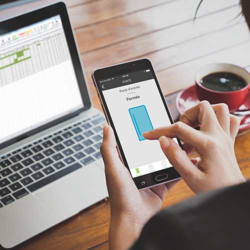 ouverture porte entree connectee -  application mobile 