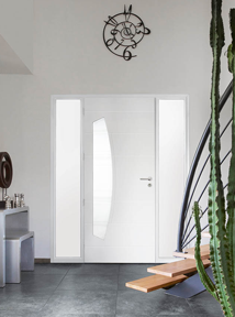 porte moderne blanche avec affleurant vitree 