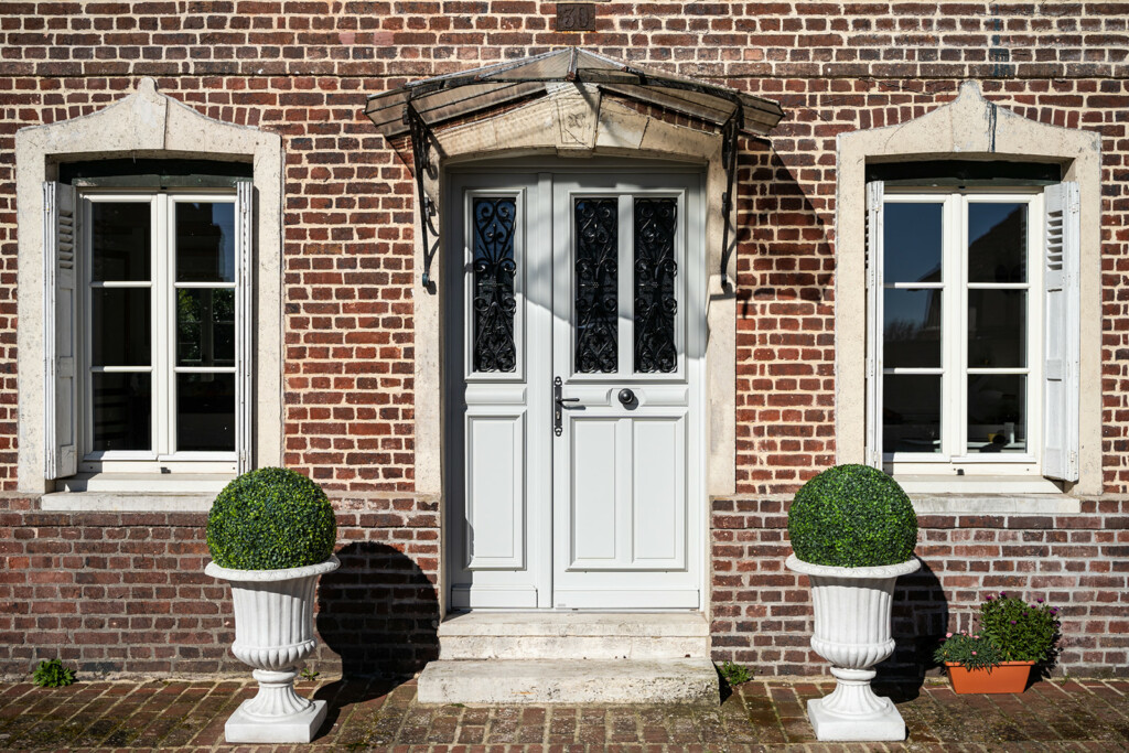 Porte d'entrée et d'intérieur sur-mesure - Alu, bois, PVC, acier