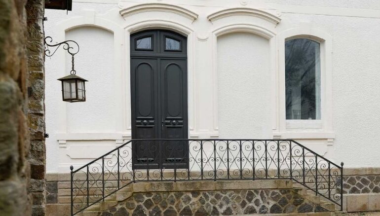 porte d'entrée sur mesure de maison de ville en bois (3)