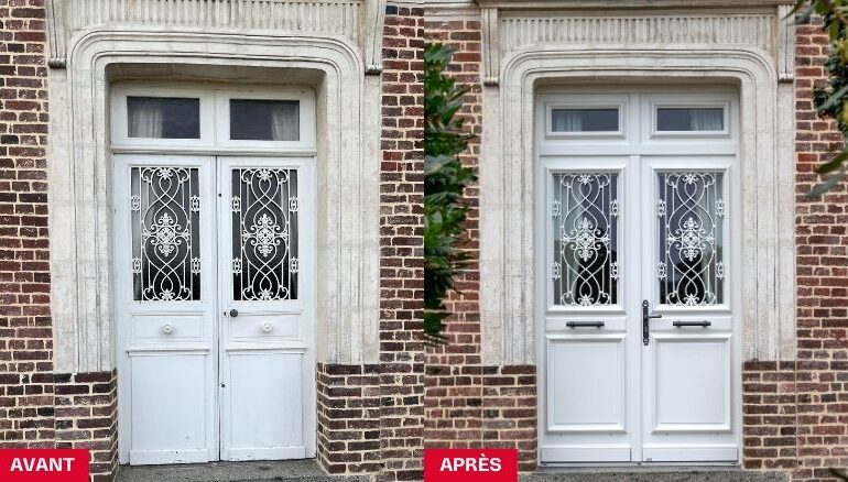 avant après d'une reproduction à l'identique d'une porte d'entrée en bois